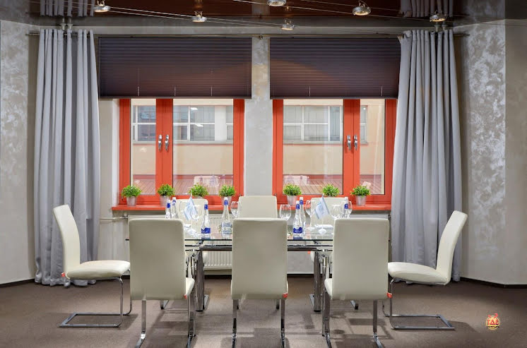 Зал для переговоров «NEXT» в «Чайка и Бурлак» фотография №1