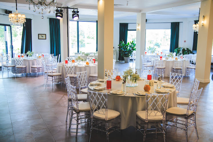 Банкетный зал  в «Queen's Lake» фотография №12