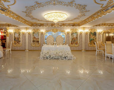  ресторан Монарх