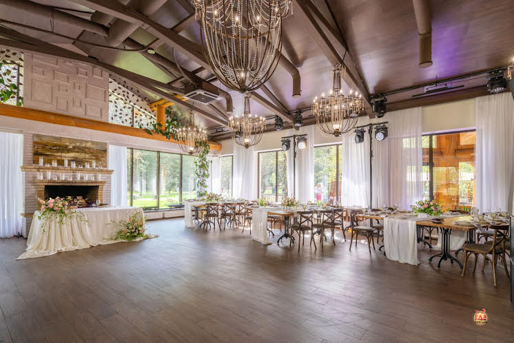 Зал ресторана в «LaFa» фотография №7