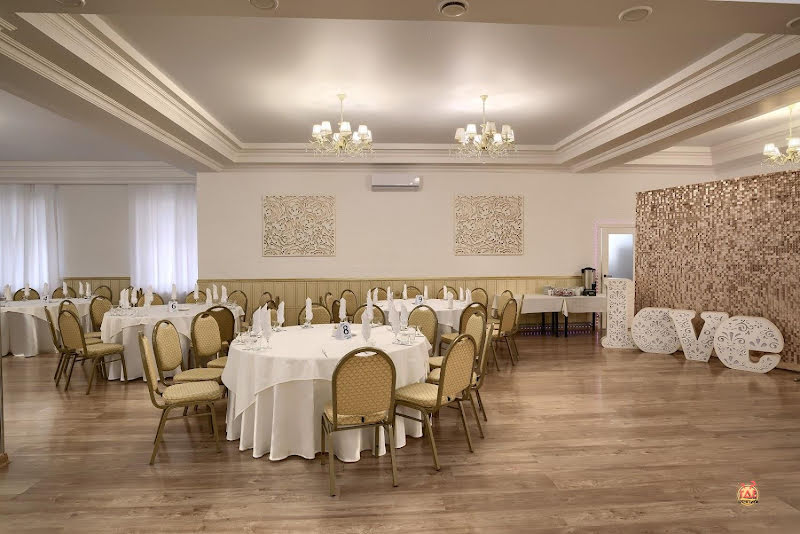 Свадьба LOVE на Салавата Юлаева фотография №8