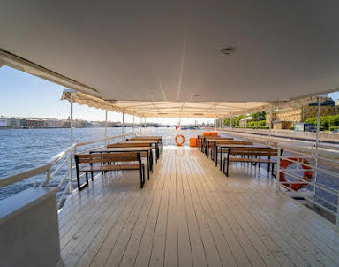 Корпоратив в Теплоход "Мираж"