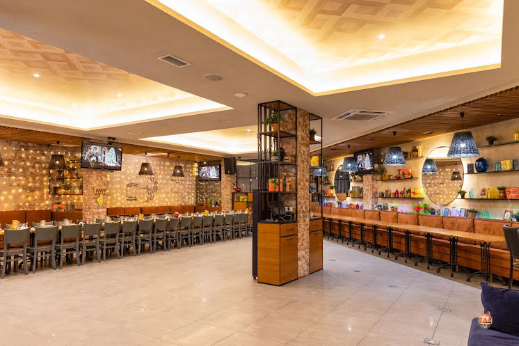 Основной зал в «Grot Первомайский» фотография №2