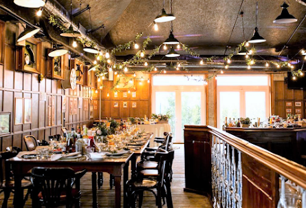 Бар  «Тайм-аут» в Зал «Санкт-Петербург»