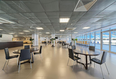 Холл в VIP-ложа 