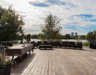  ресторан Хюгге на озере