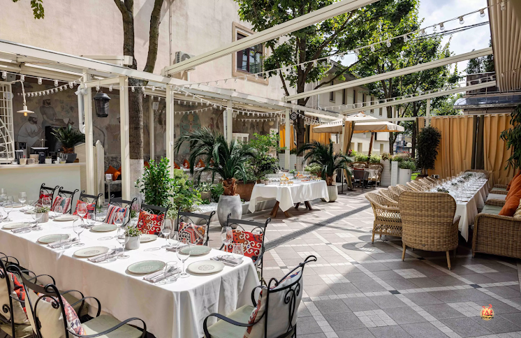 Летняя терраса в «Ткемали» фотография №1