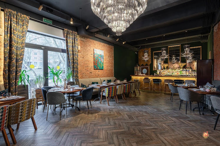 Основной зал в «Стейк-Хаус Muu на Ляпидевского» фотография №5