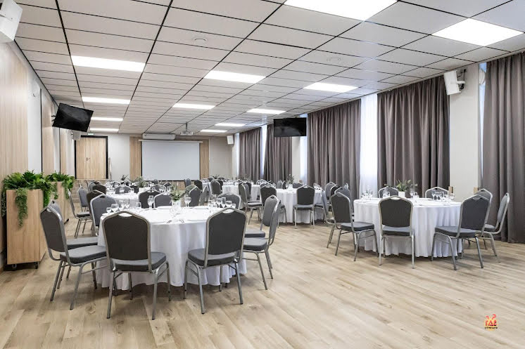 Большой конференц-зал в «АМАКС Премьер-отель» фотография №2