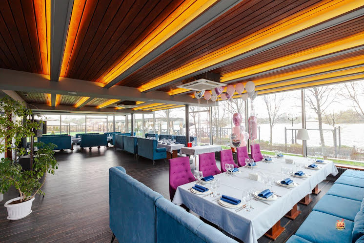 Зал «Панорамный» в «Water house» фотография №1