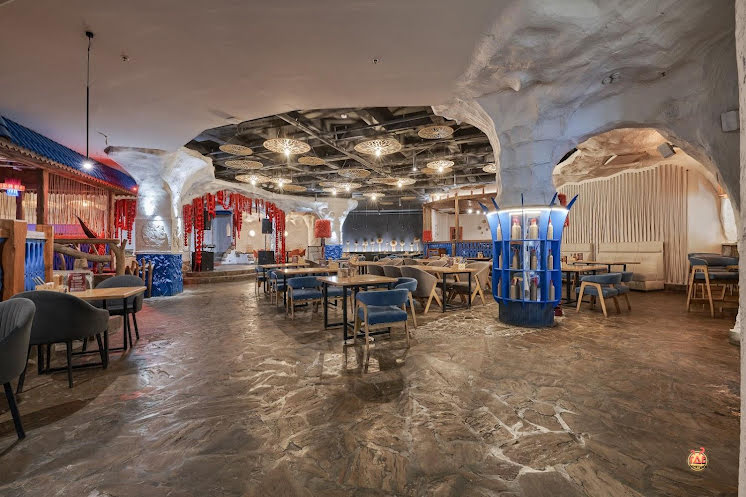 Основной зал  в «БаклаДжани» фотография №9