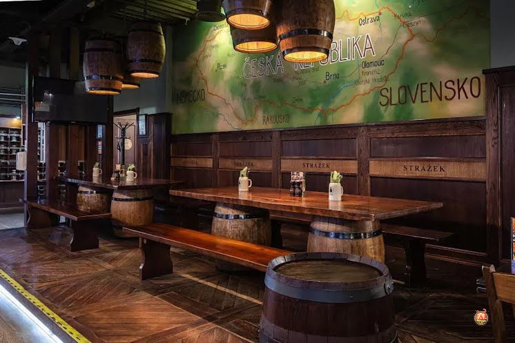 Основной зал в «Стражек» фотография №6