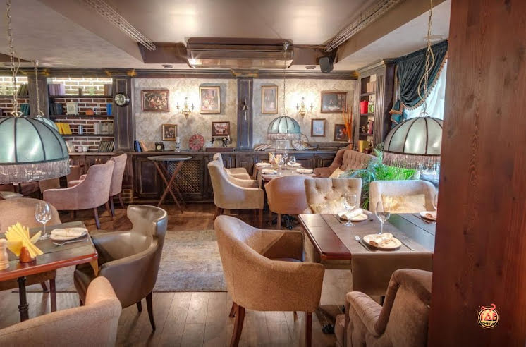 Основной зал  в «Штоф» фотография №2