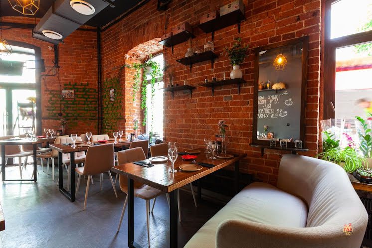 Зал ресторана в «Вах Хинкали на Холодильном» фотография №13