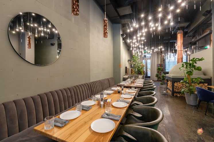 Зал ресторана  в «Gastronome Bistro» фотография №8