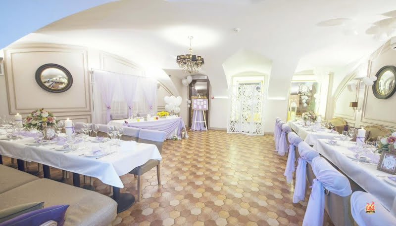 VILLA  ASTON фотография №2