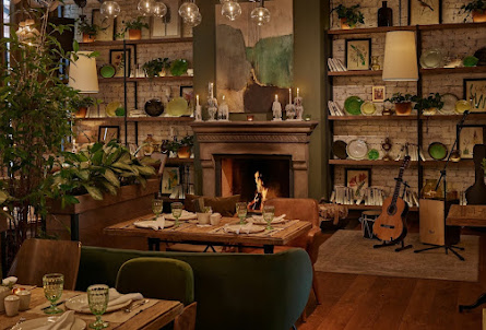 Основной зал в Барный зал