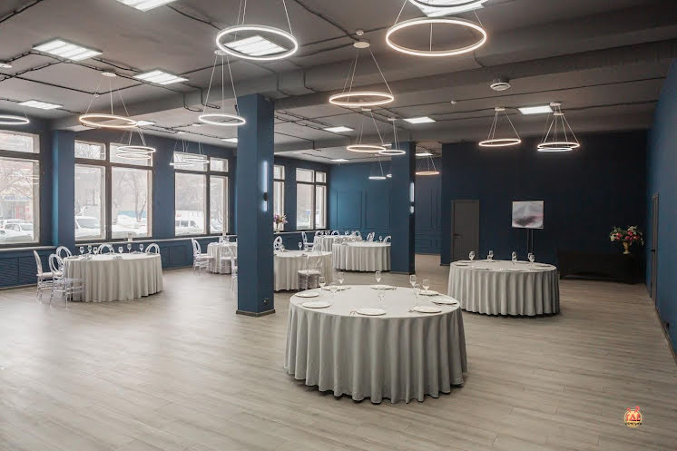 Основной зал в «Artfood» фотография № 1