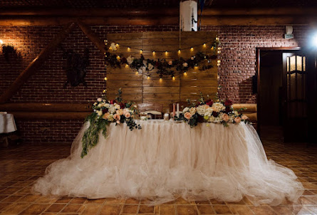 Зал «Рыцарский» в Каминный зал