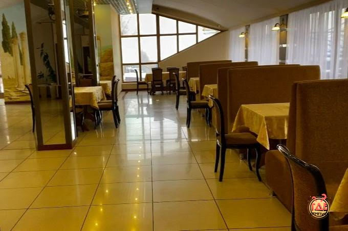 Основной зал в «Дельфин» фотография №2