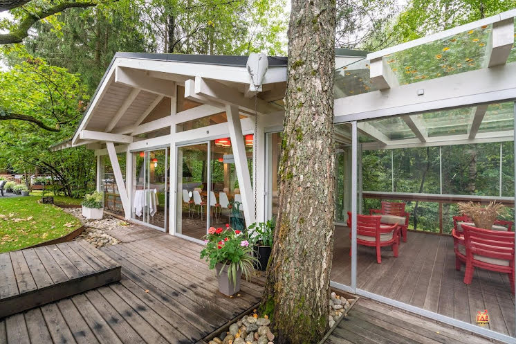 Белая беседка  в «Зеленое озеро» фотография №12