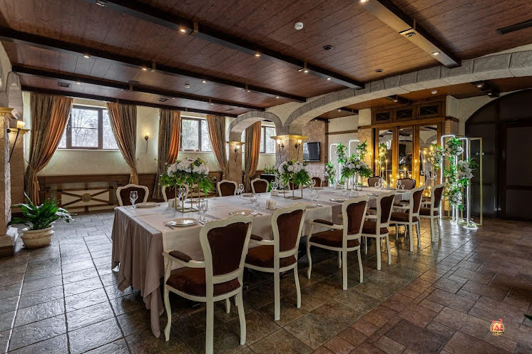 Зал «Свои люди» в «Парк-Отель Троя» фотография №8