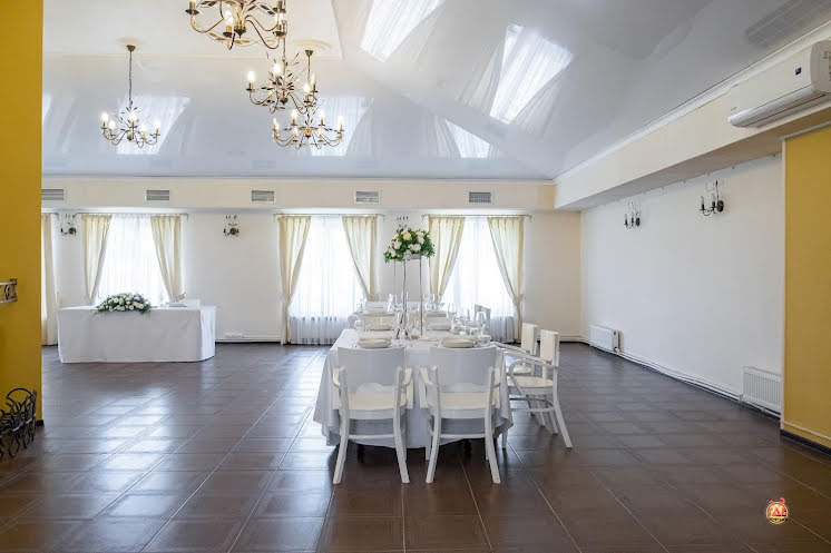 Малый зал в «Ропшинская Рапсодия» фотография №2