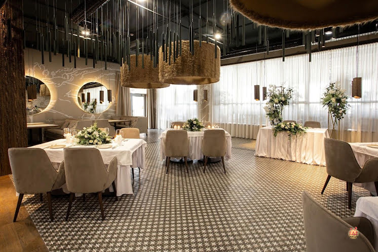 Основной зал в «Мамука» фотография №14