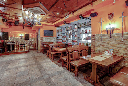 Зал "Вацлав"  в Зал "Нур" 