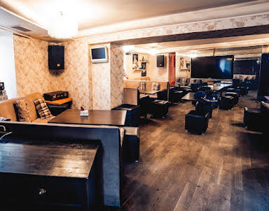  ресторан Руки ВВерх! Бар на Грибоедова