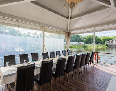  ресторан Бакинский бульвар  Аврора