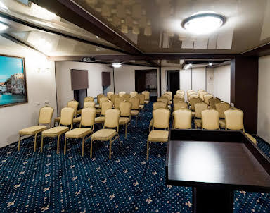  ресторан Собрание