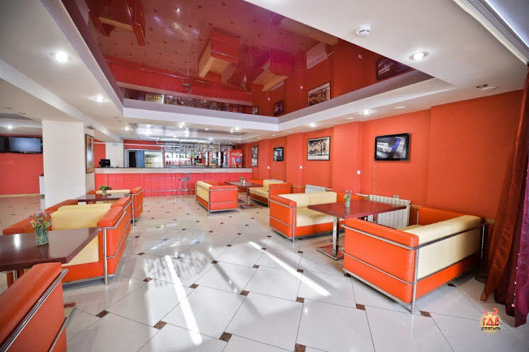 Зал «Lounge-Bar» в «Нежинка» фотография №1