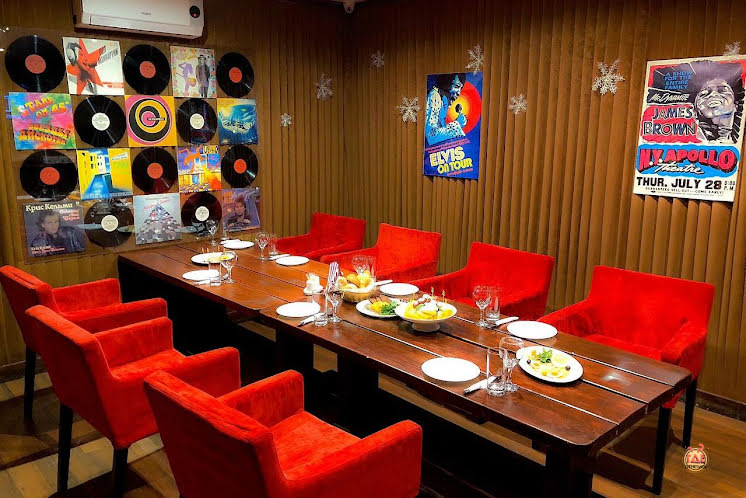 Зал «Винил» в «Бочка» фотография №1