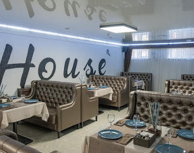  ресторан Village House