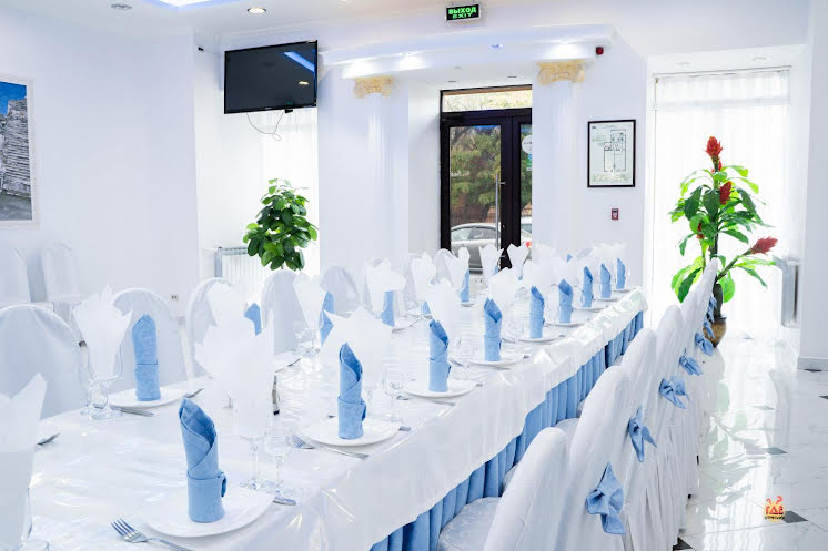 Зал «Греческий» в «Кураж на Академика Королева» фотография №12