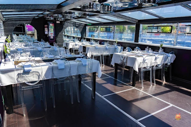 Основной зал в «Теплоход "Переяслав"» фотография №9