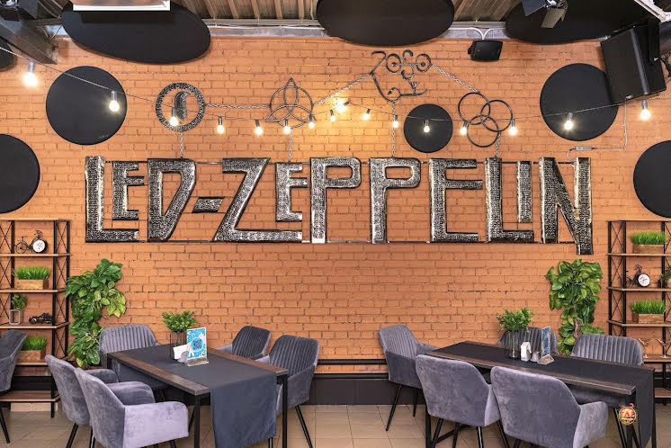 Зал "LOFT" в «9PARROTS» фотография №6