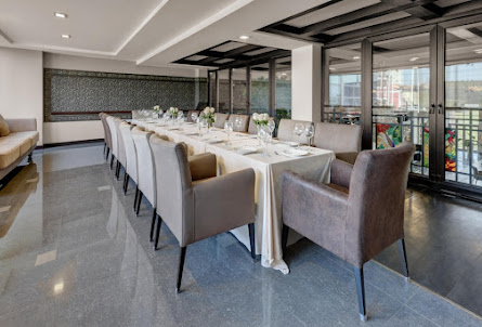 Балкон над Большим залом в Балкон над Большим залом