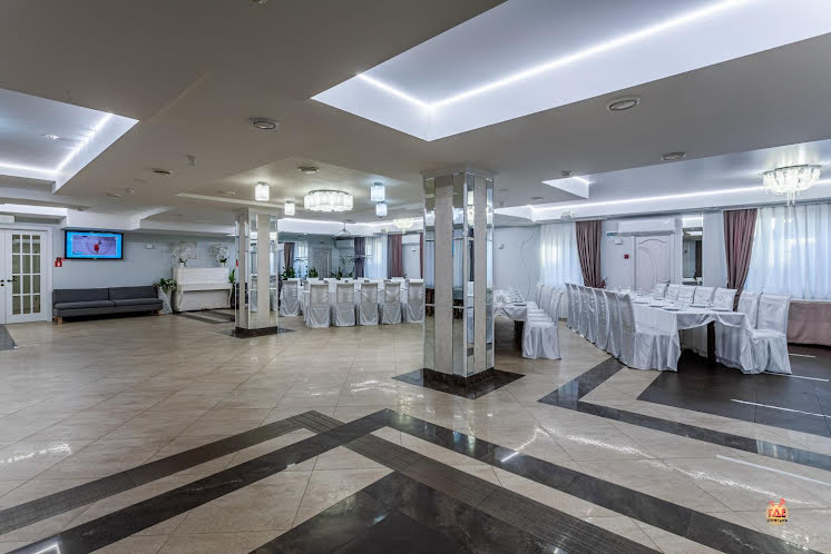 Зал на 100 человек в «Континент-Хауз» фотография №5