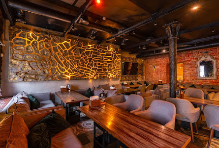  Темный зал в VIP комната 