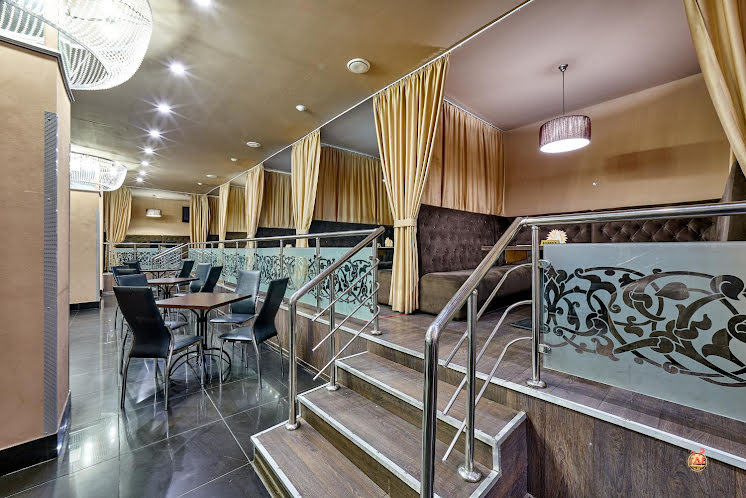 Основной зал  в «Адам и Ева» фотография №10