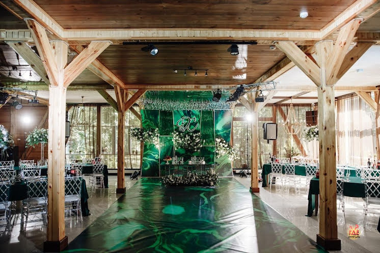 Панорамный зал  в «ТайGA» фотография №6