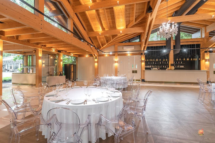 Большой банкетный зал в «Зеленое озеро» фотография №1