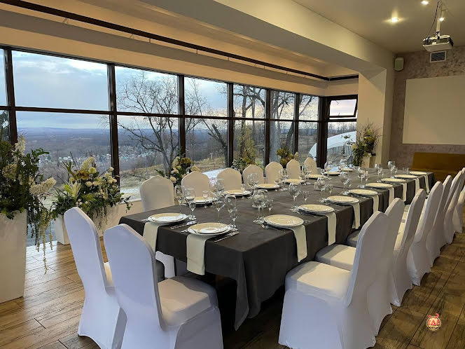 VIP-зал (3 этаж) в «Юна» фотография №10