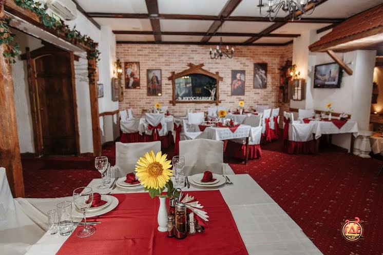 Красный зал в «Югославия» фотография №5