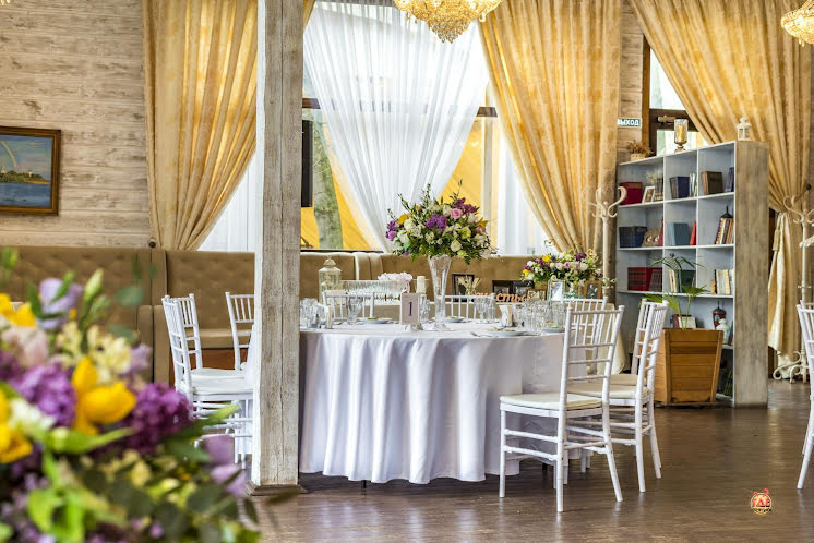 Основной зал в «Усадьба» фотография №11