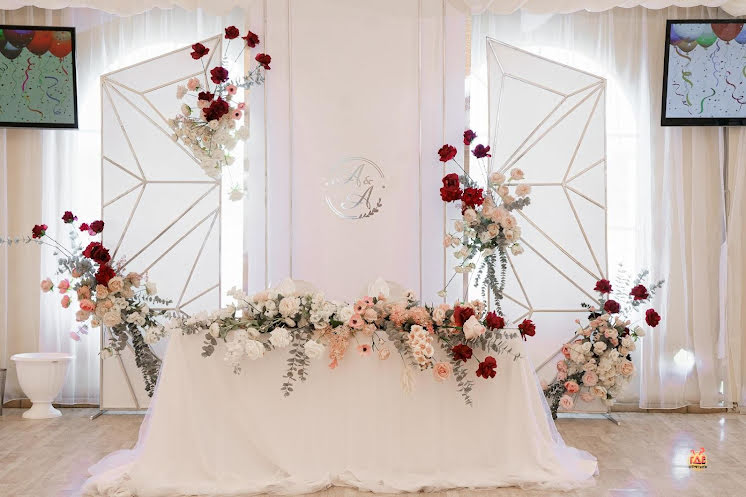 Большой банкетный шатер в «Белая лошадь» фотография №5