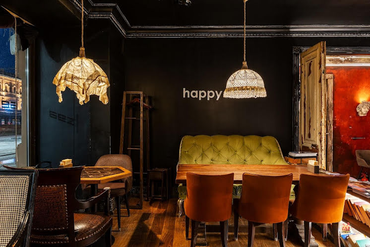 Основной зал в «БеZухов» фотография №7