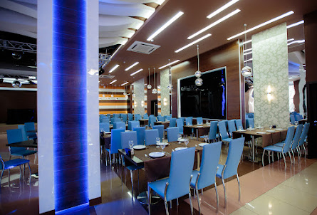 Основной зал в VIP-зал 